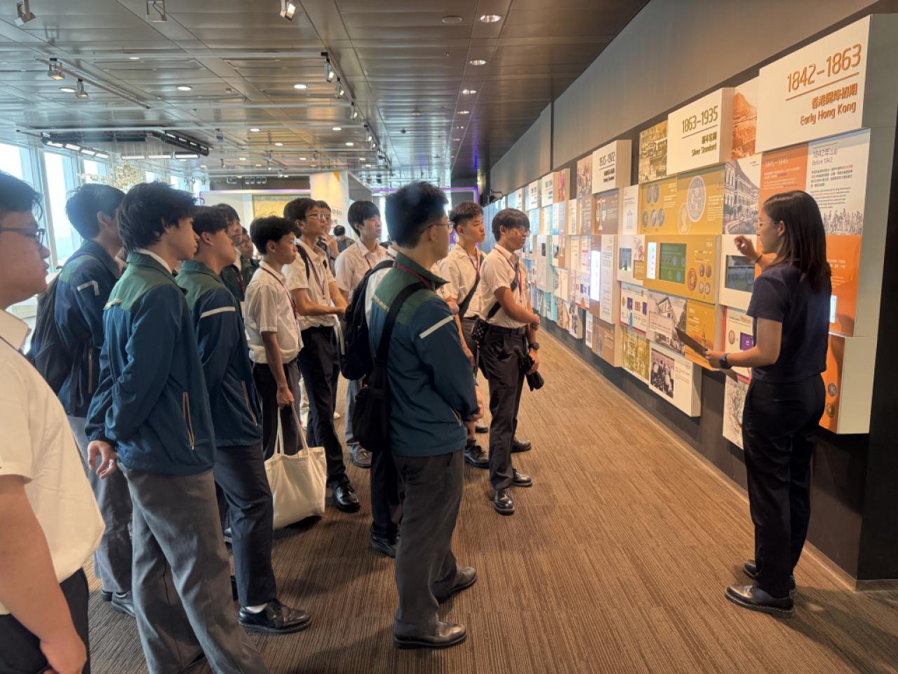 參觀金管局資訊中心